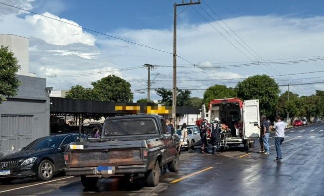 IDOSO SOFRE FERIMENTOS APÓS SER ATROPELADO POR CAMINHONETE EM SANTA HELENA