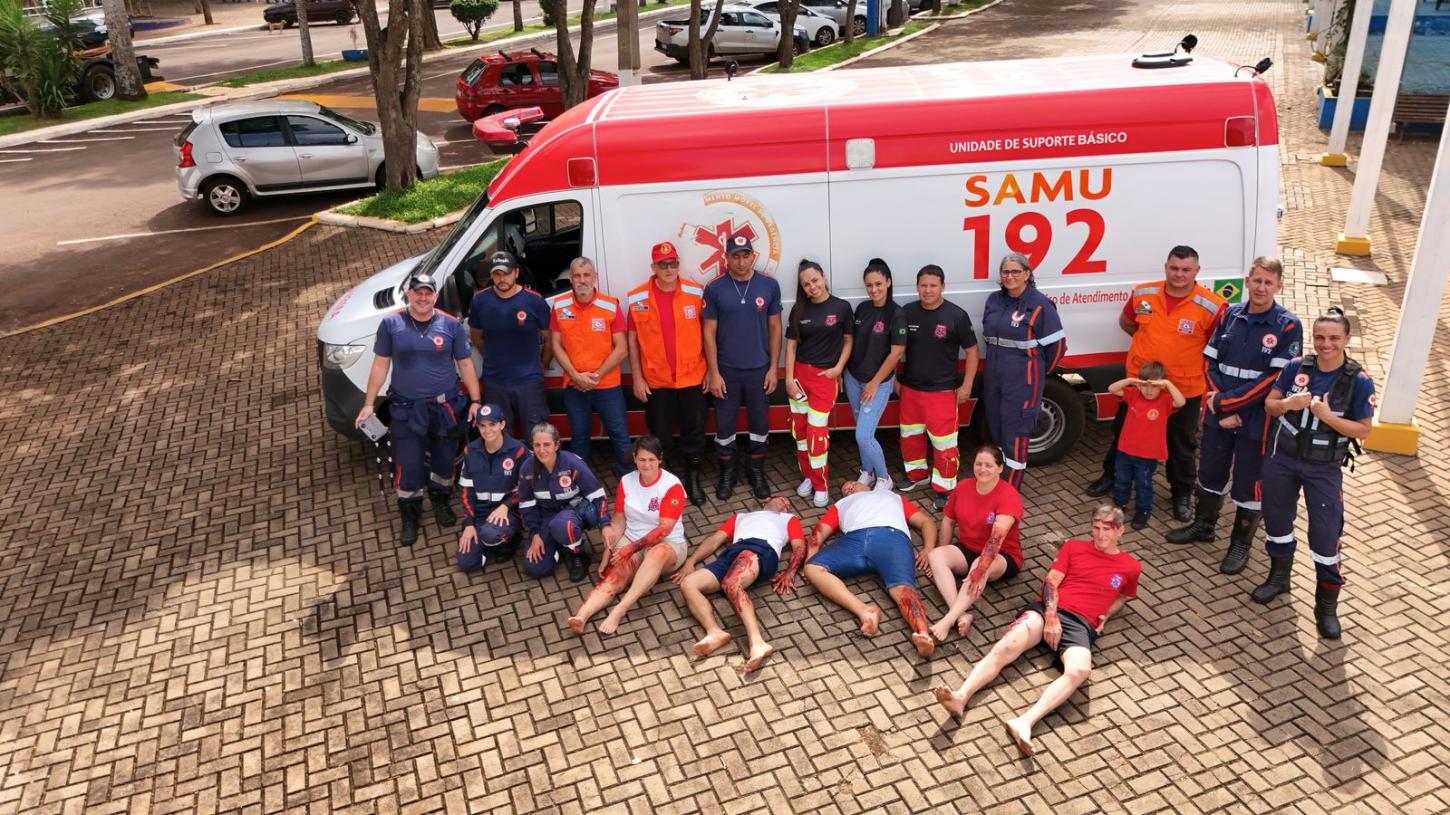 PROFISSIONAIS DO SAMU E DEFESA CIVIL DE ITAIPULÂNDIA PARTICIPAM DE SIMULADO