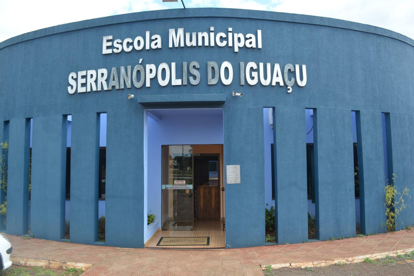 SERRANÓPOLIS DO IGUAÇU: PREFEITO GILBERTO MARSARO CELEBRA MELHOR IDEB DO PARANÁ