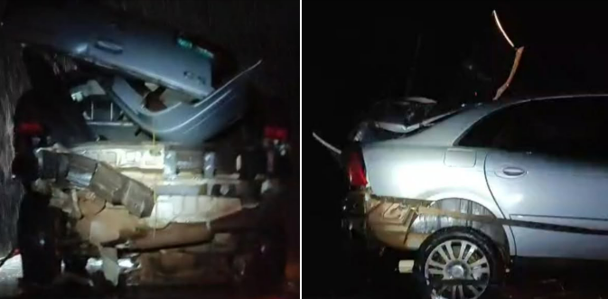 CARRO AQUAPLANOU E BATEU CONTRA PEDRAS NA PRC-467