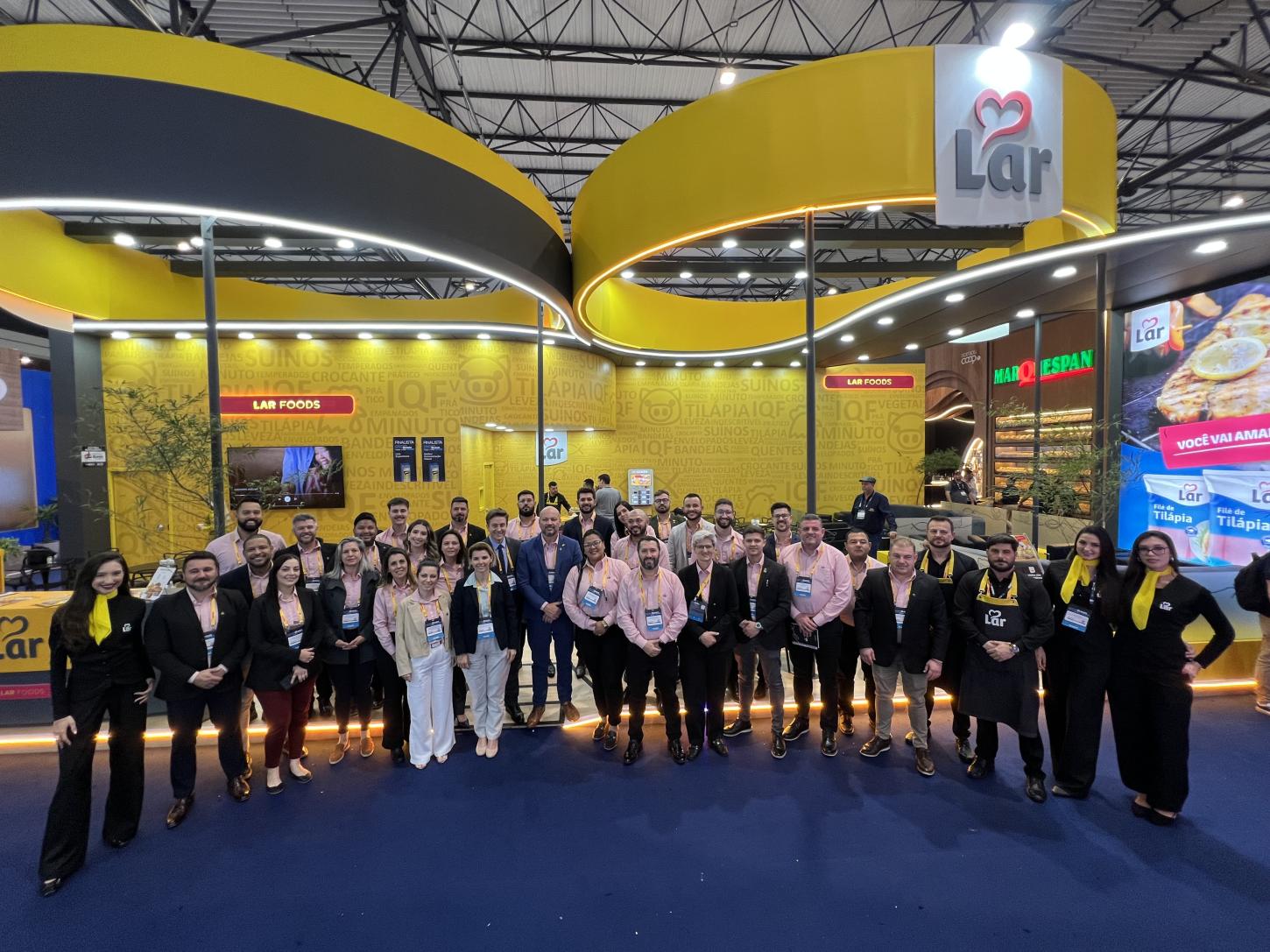 LAR COOPERATIVA IMPULSIONA NEGÓCIOS NA EXPOSUPER 2025