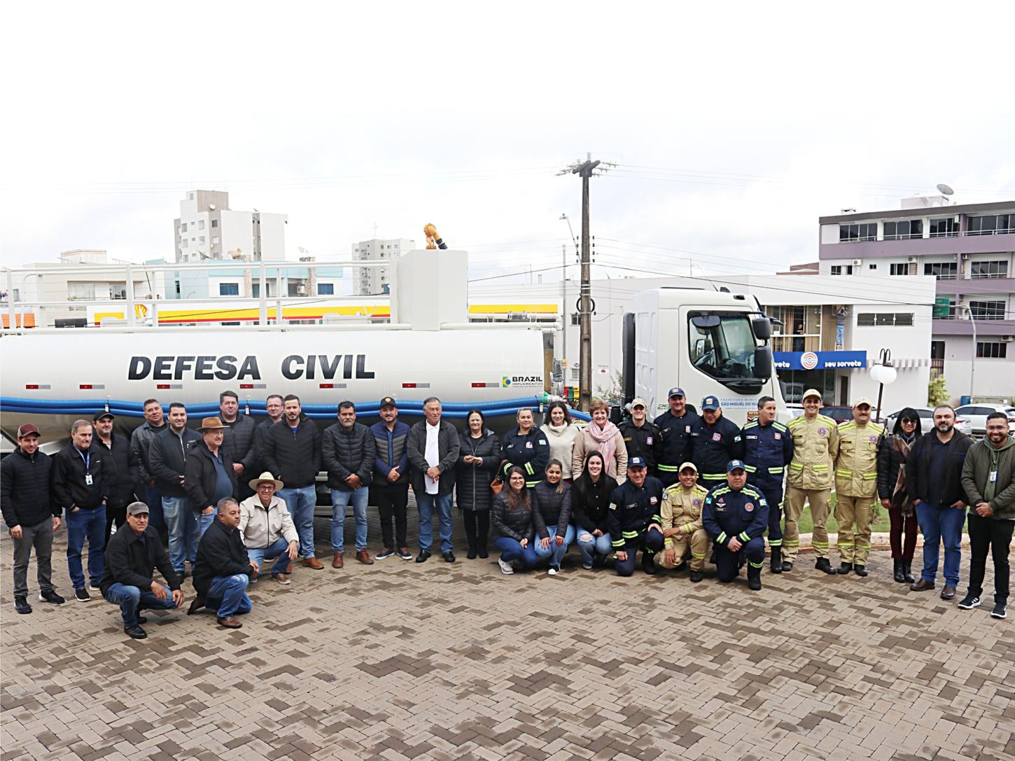 SÃO MIGUEL ADQUIRE COM RECURSOS PRÓPRIOS CAMINHÃO PIPA