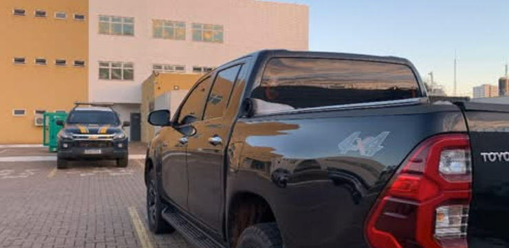 CAMINHONETE FURTADA EM GUARANIAÇU É RECUPERADA PELA PRF EM CÉU AZUL