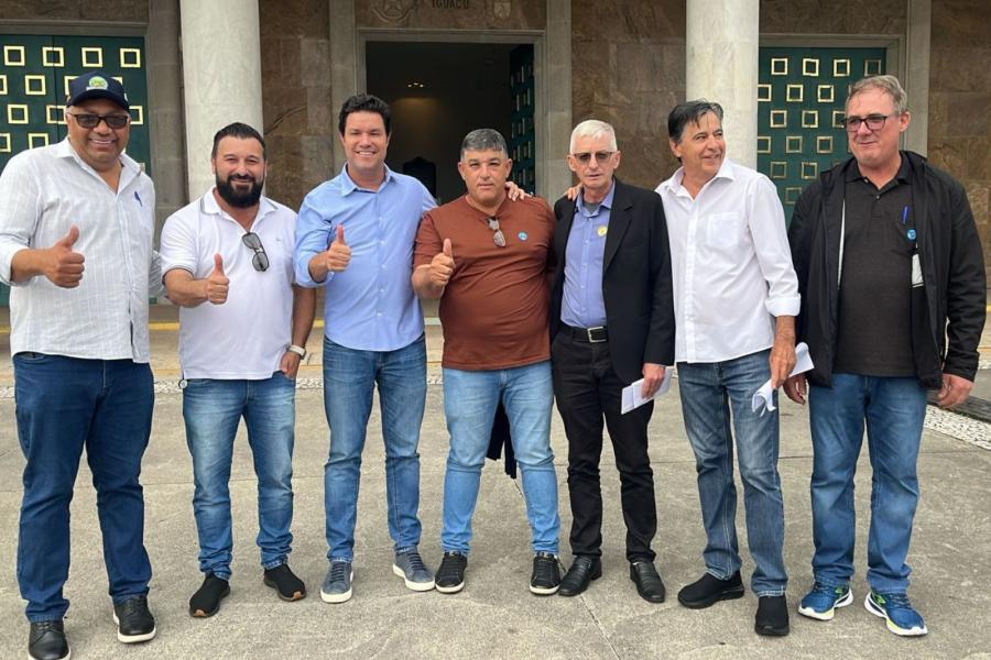PATRULHEIROS DA SUSTENTABILIDADE REFORÇAM INFRAESTRUTURA RURAL E APROXIMAM SERRANÓPOLIS DO IGUAÇU DO GOVERNO DO ESTADO