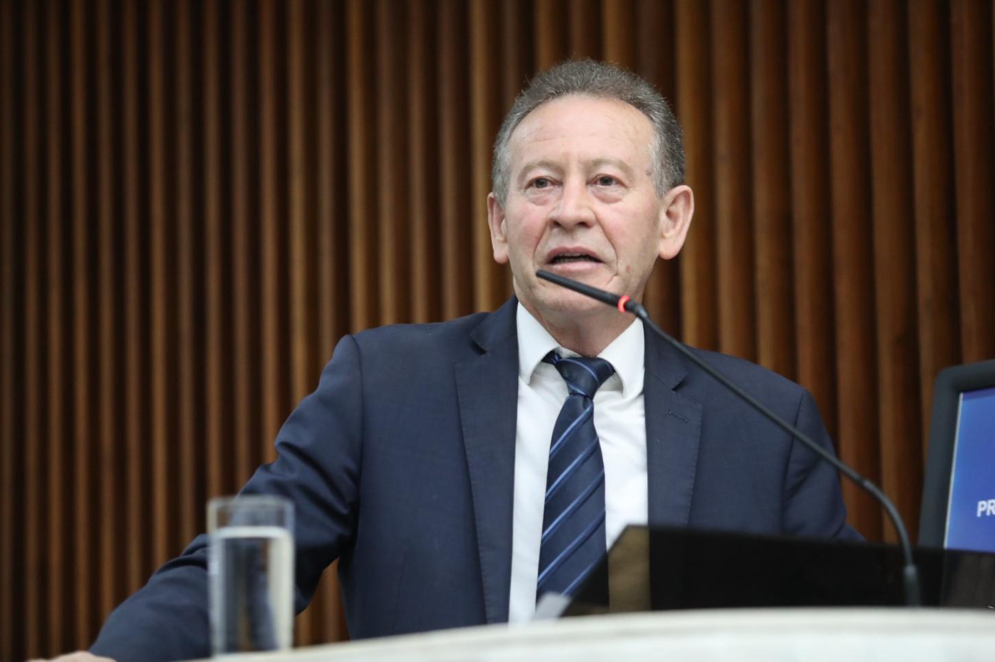 PROFESSOR LEMOS SE POSICIONA CONTRA O FECHAMENTO DE ESCOLAS DO CAMPO E DEFENDE O DIREITO À EDUCAÇÃO RURAL   