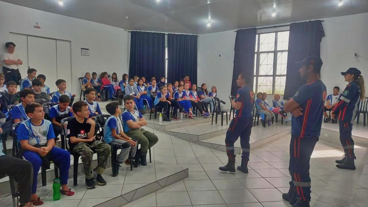CAPACITAÇÕES EM PRIMEIROS SOCORROS GARANTEM PREPARO DE PROFISSIONAIS DA EDUCAÇÃO EM ITAIPULÂNDIA
