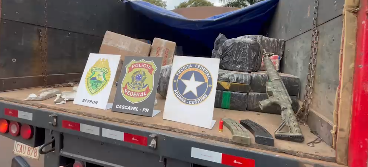 MAIS DE UMA TONELADA DE DROGAS É APREENDIDA NA BR-277 