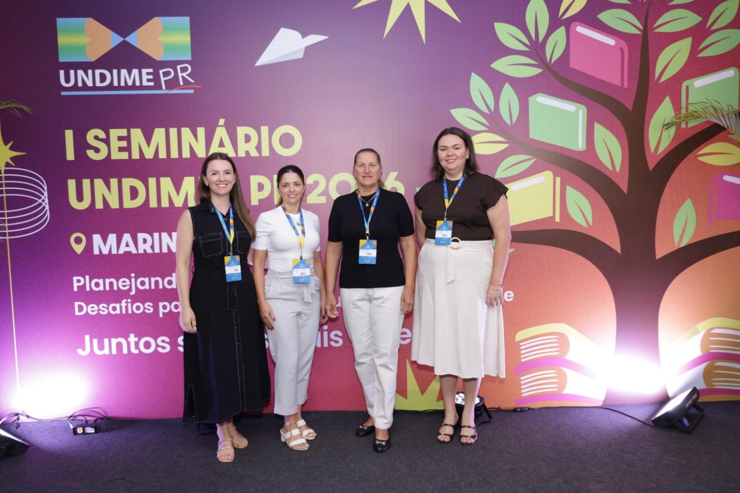 REPRESENTANTES DA EDUCAÇÃO DE ITAIPULÂNDIA PARTICIPAM DO SEMINÁRIO ESTADUAL DA UNDIME-PR EM MARINGÁ