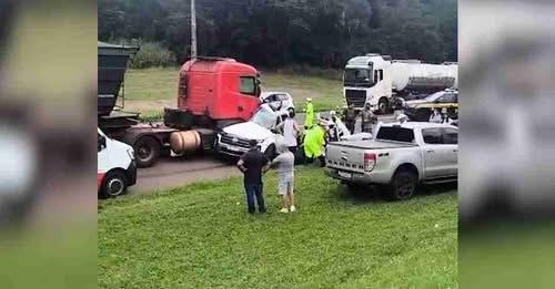 ACIDENTE GRAVE NA BR-277 EM CÉU AZUL DEIXA CRIANÇA MORTA E MÃE EM ESTADO CRÍTICO