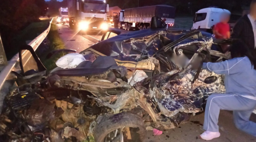 PAI, MÃE E FILHA DE 4 ANOS MORREM EM ACIDENTE NA BR-116