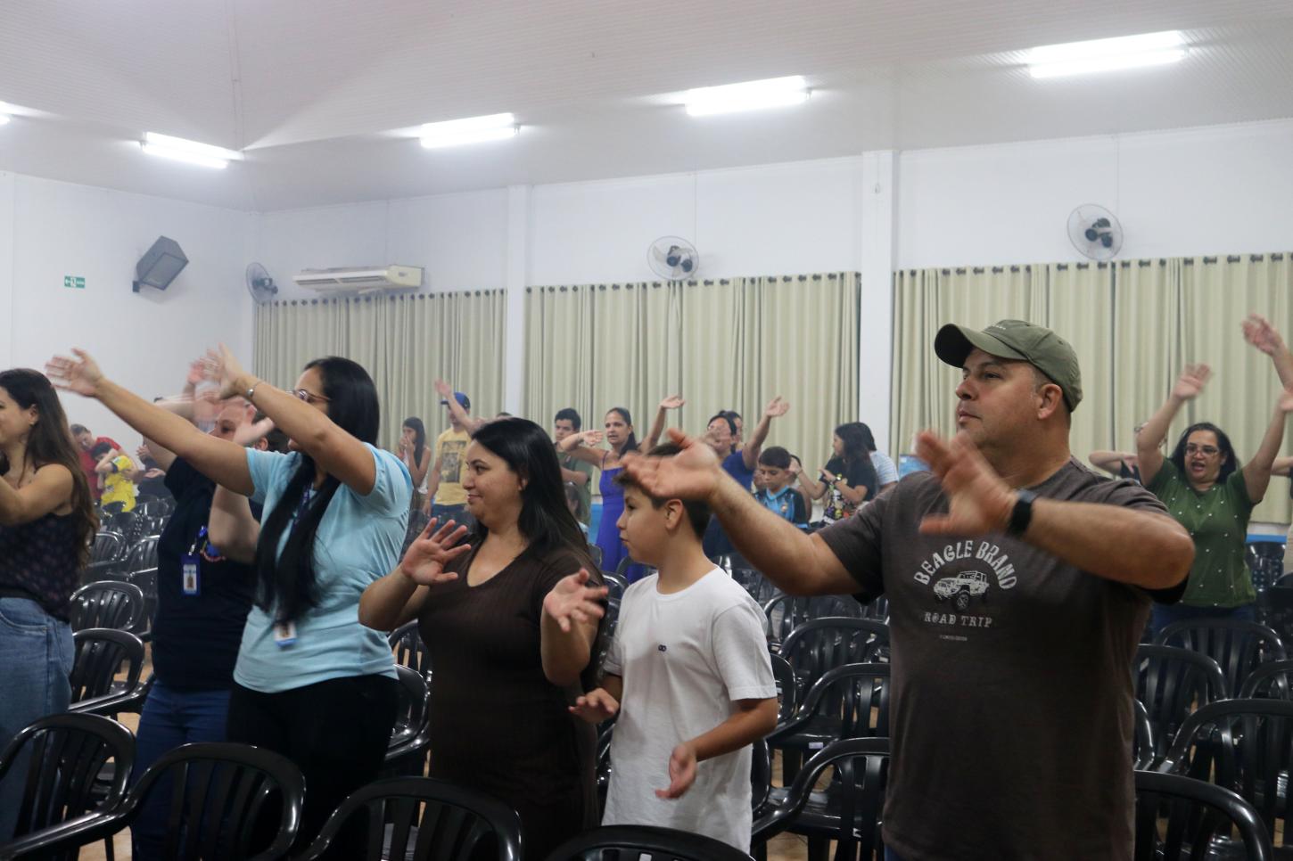 PALESTRA DESTACA INCLUSÃO E CONSCIENTIZAÇÃO SOBRE O AUTISMO EM SÃO MIGUEL DO IGUAÇU