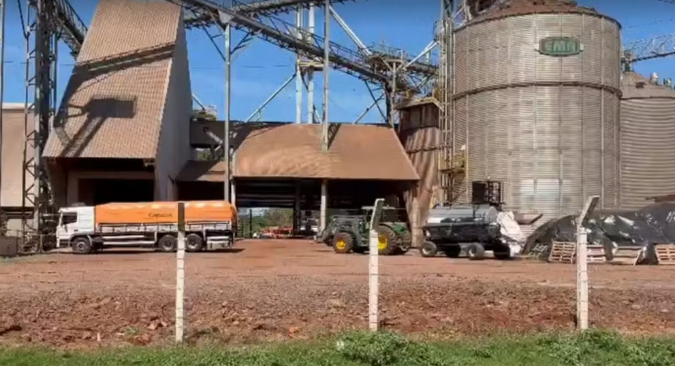 TRABALHADOR MORRE APÓS SER SUGADO POR SILO DE SOJA 