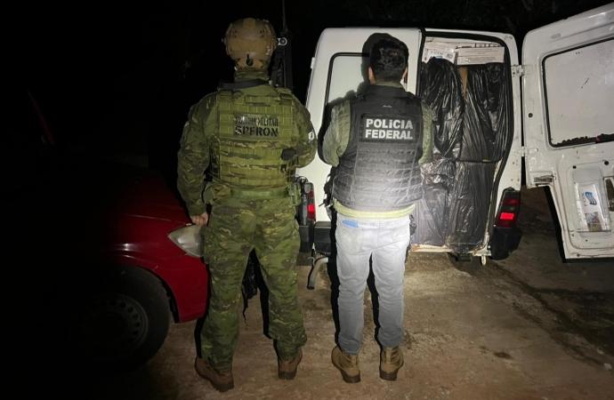 BPFRON E POLÍCIA FEDERAL APREENDEM EM ITAIPULÂNDIA GRANDE CARGA DE CONTRABANDO