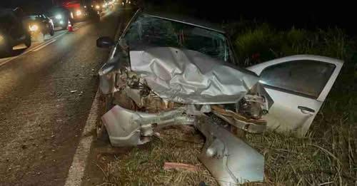 GESTANTE FICA GRAVEMENTE FERIDA EM FORTE ACIDENTE NA PR-180, EM CASCAVEL