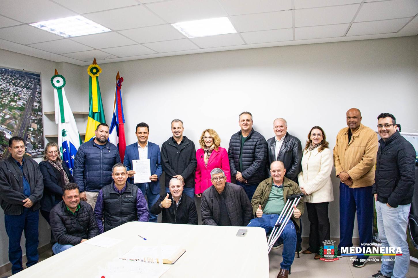 MEDIANEIRA ANUNCIA NOVAS OBRAS DE PAVIMENTAÇÃO NO INTERIOR