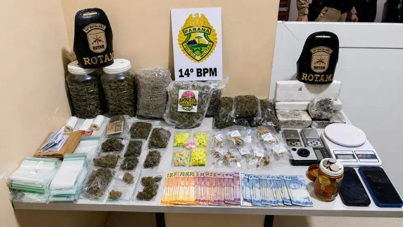 ROTAM APREENDE DROGAS E PRENDE HOMEM POR TRÁFICO EM MEDIANEIRA