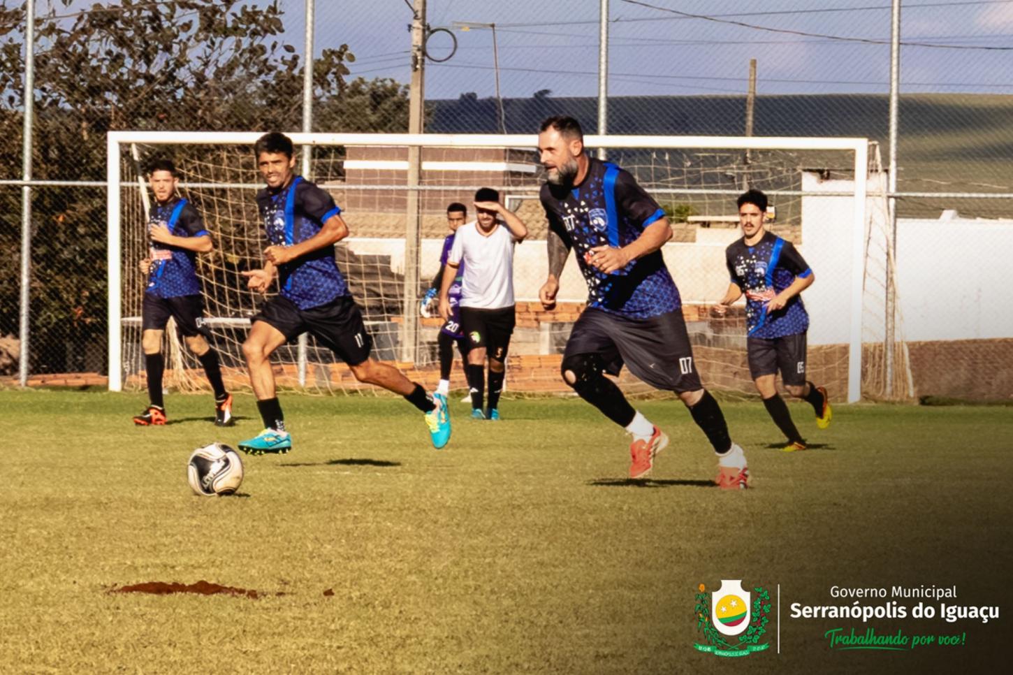 24º CAMPEONATO MUNICIPAL DE FUTEBOL COMEÇA COM GOLEADA E JOGOS MOVIMENTADOS EM SERRANÓPOLIS DO IGUAÇU