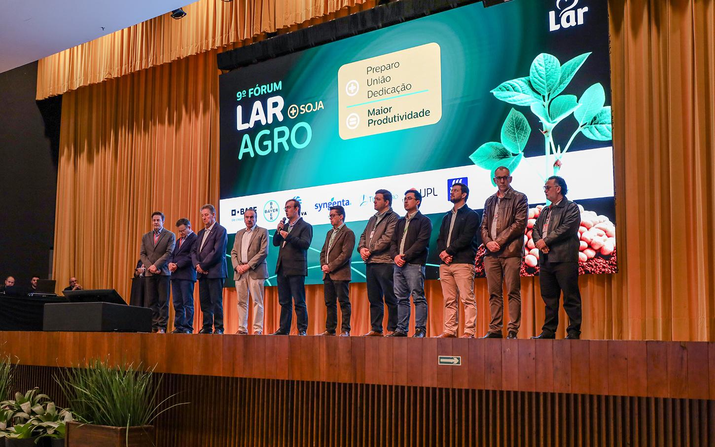 9º FÓRUM LAR AGRO + SOJA REÚNE FAMÍLIA ASSOCIADA PARA DEBATER ESTRATÉGIAS E FORTALECER O AGRONEGÓCIO