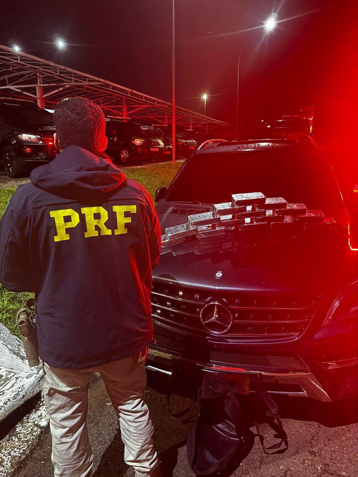 CASAL PARAGUAIO É PRESO COM 16,4 QUILOS DE CRACK ESCONDIDOS EM MERCEDES-BENZ EM SANTA TEREZINHA DE ITAIPU