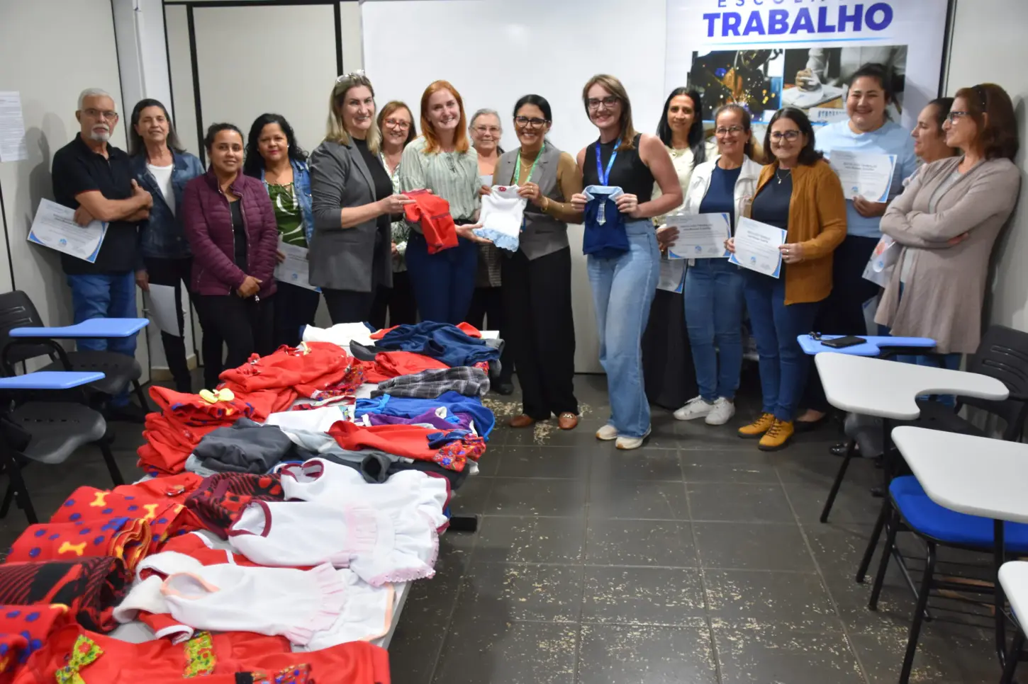 CURSO DE CONFECÇÃO DE ROUPAS PARA PETS É ENCERRADO EM SÃO MIGUEL DO IGUAÇU