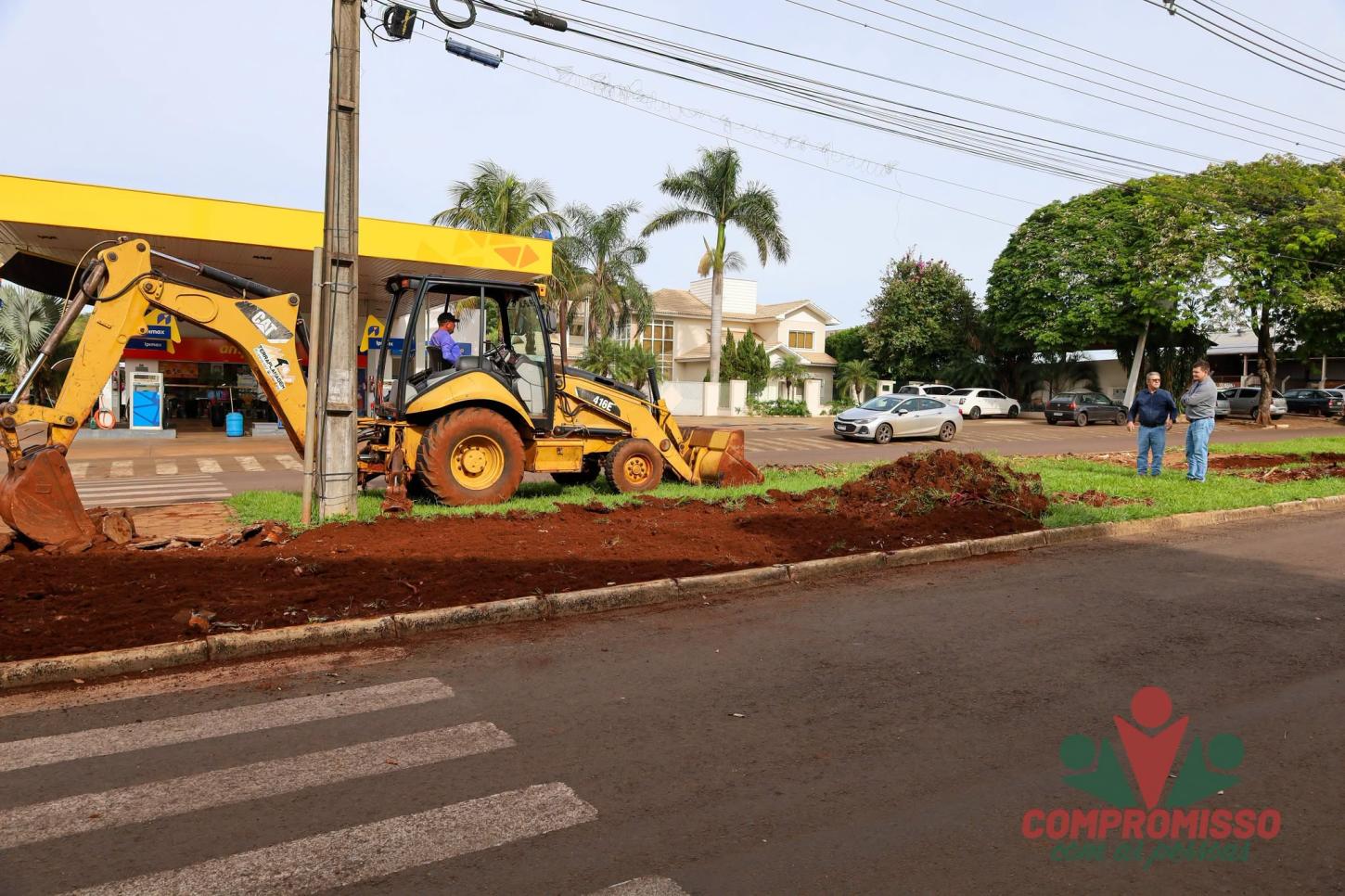 REVITALIZAÇÃO DE PASSEIOS PÚBLICOS EM MISSAL INICIA PELA AVENIDA JOHN KENNEDY