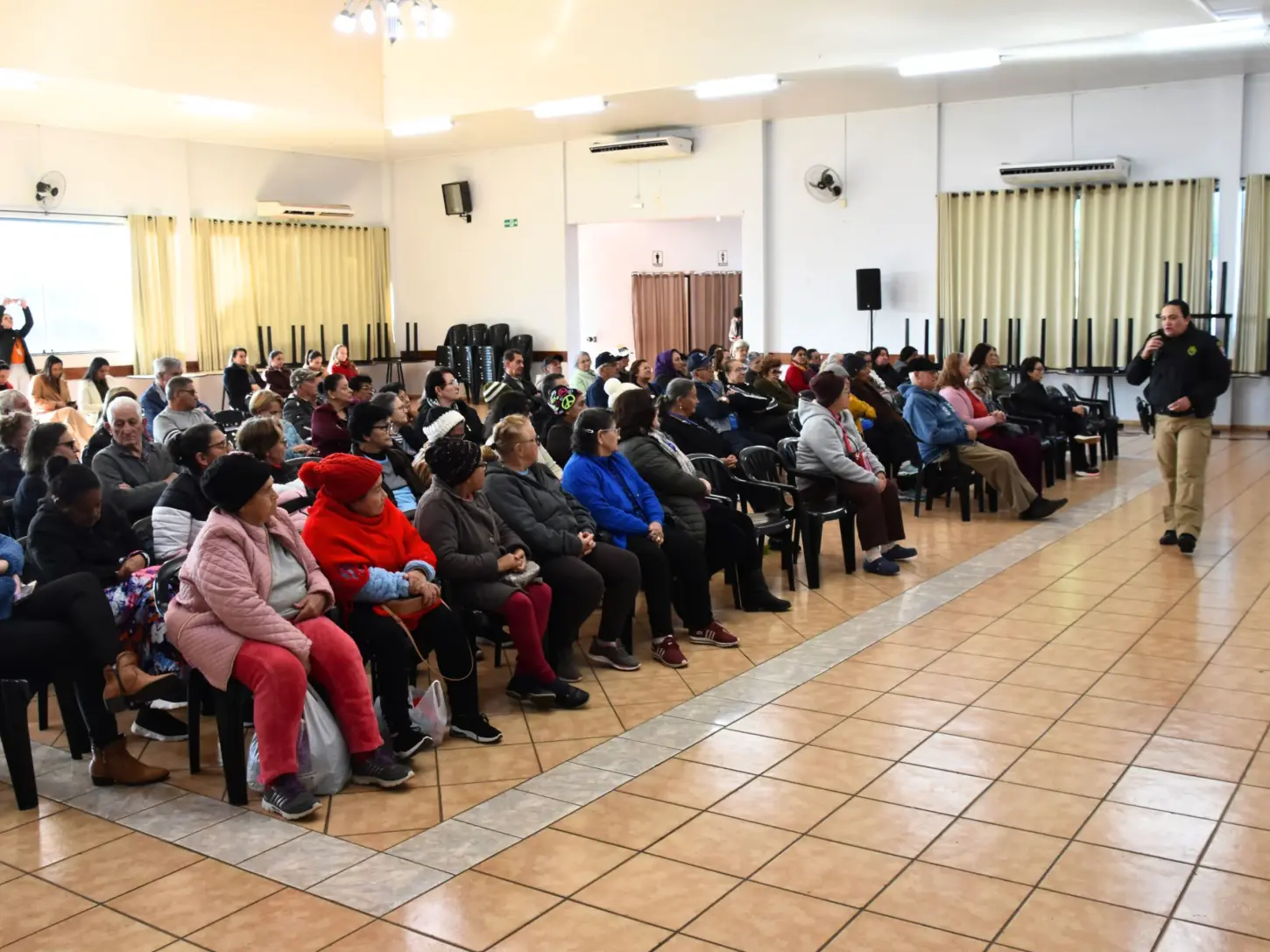 SÃO MIGUEL DO IGUAÇU REALIZA PALESTRAS DO JUNHO VIOLETA SOBRE ENFRENTAMENTO À VIOLÊNCIA CONTRA A PESSOA IDOSA
