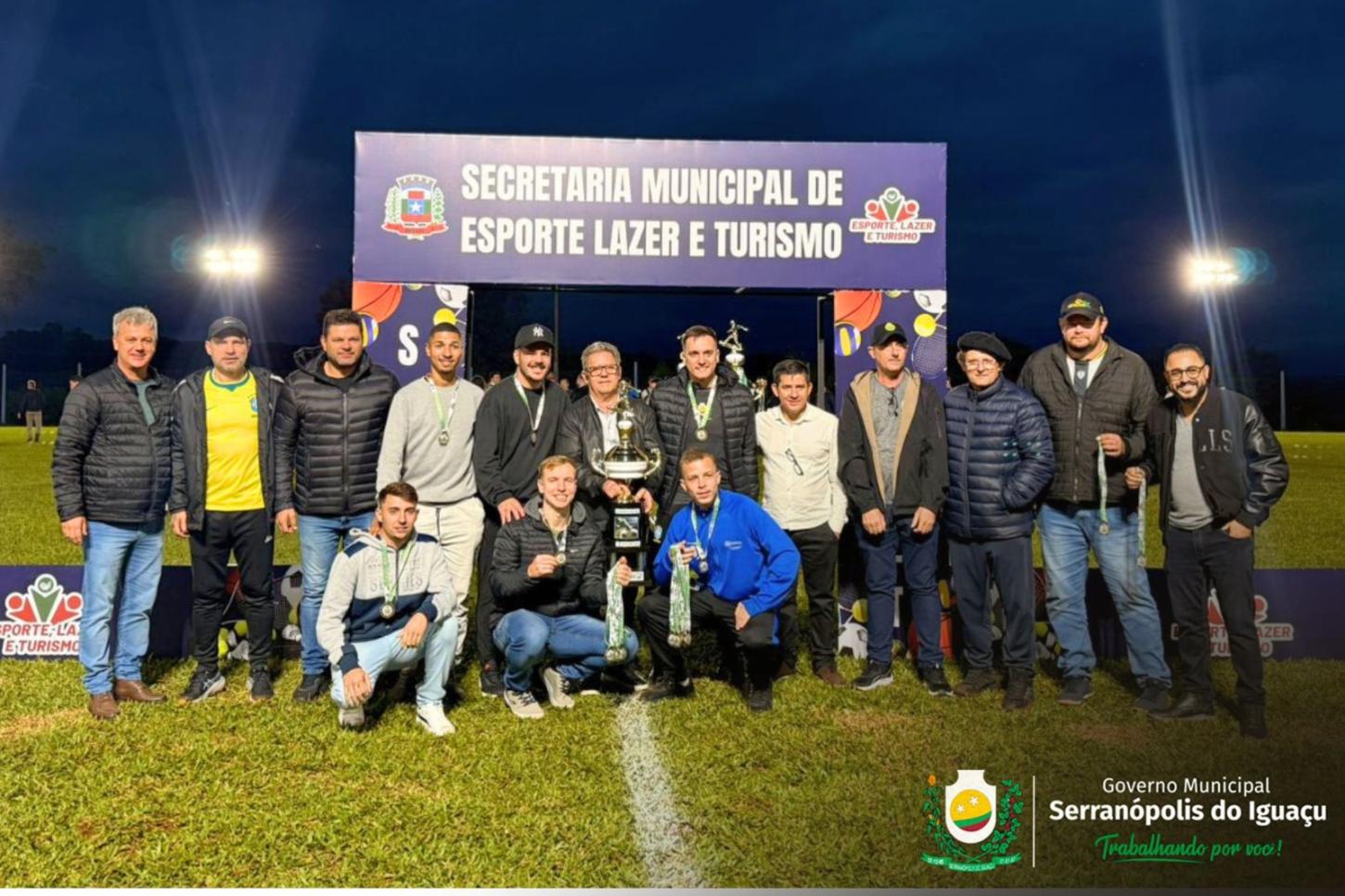 SERRANÓPOLIS CONQUISTA O TERCEIRO LUGAR NA 8ª COPA OESTE DE FUTEBOL