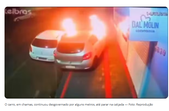 SUSPEITO PULA DE CARRO EM MOVIMENTO QUE PEGAVA FOGO DURANTE PERSEGUIÇÃO POLICIAL NO PARANÁ