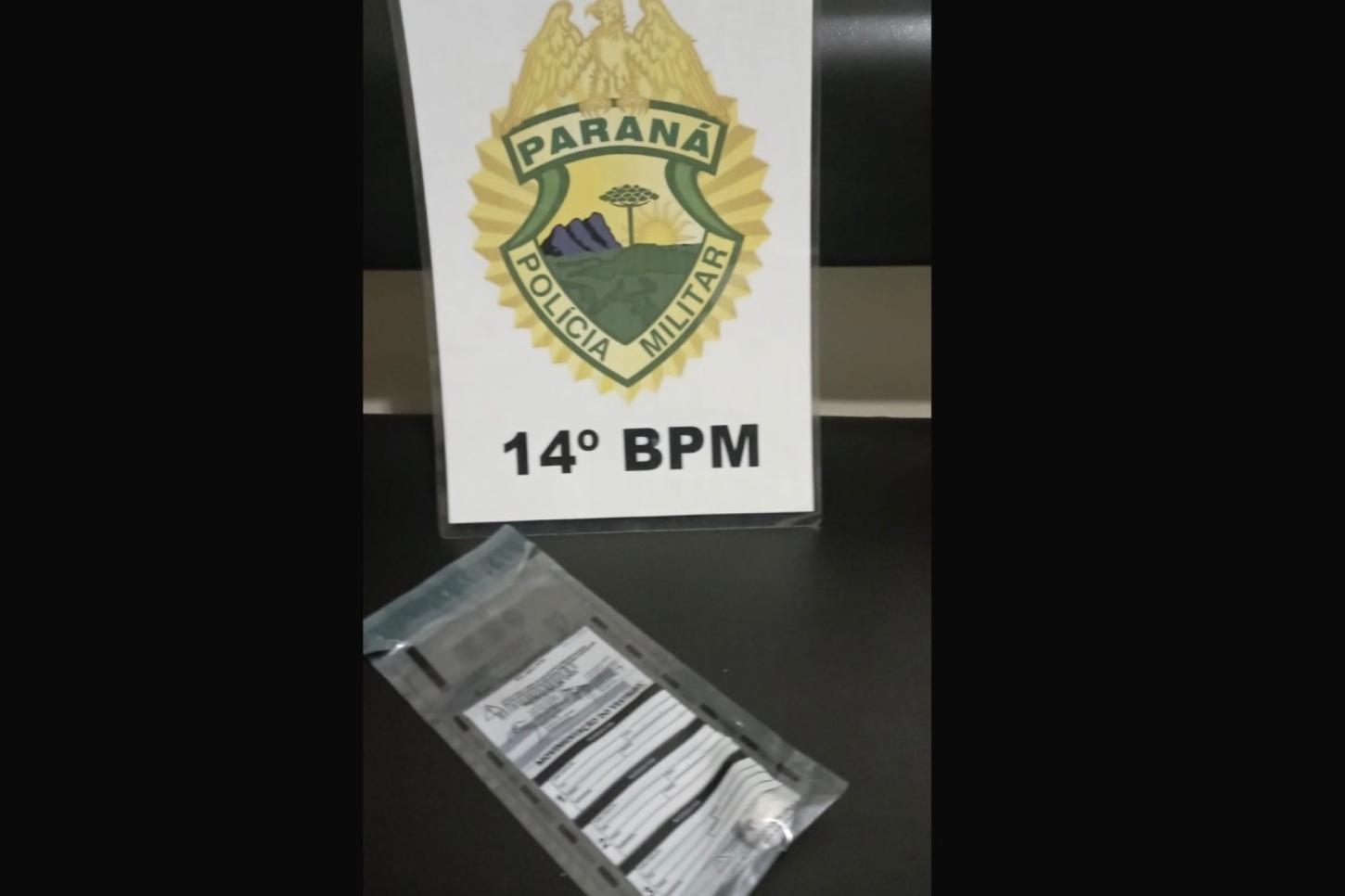 POLÍCIA MILITAR APREENDE PORÇÃO DE MACONHA EM MOCHILA DE ESTUDANTE EM COLÉGIO DE MISSAL