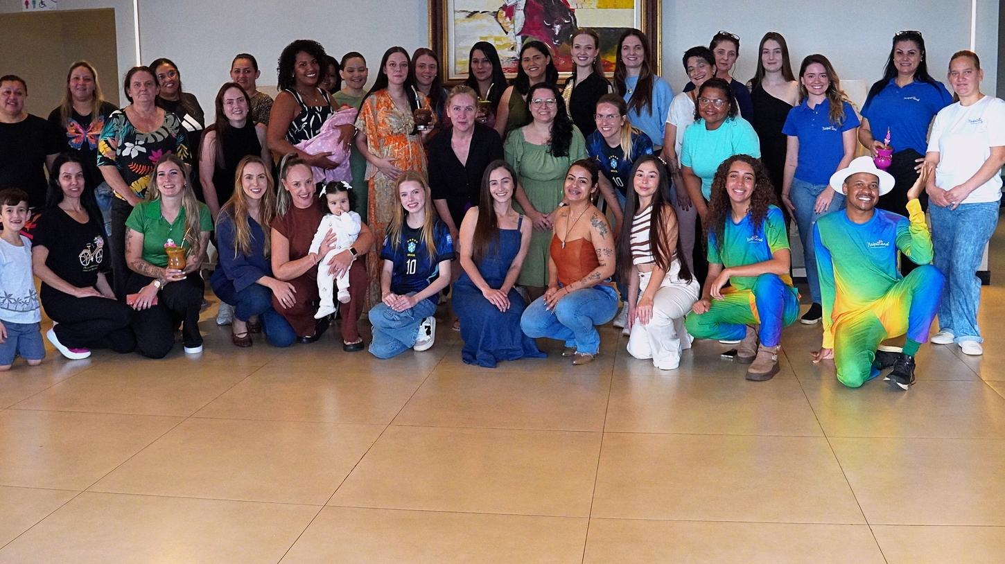 PROJETO “MULHERES QUE FLORESCEM” PROMOVE TARDE DE APRENDIZADO E INTEGRAÇÃO EM ITAIPULÂNDIA