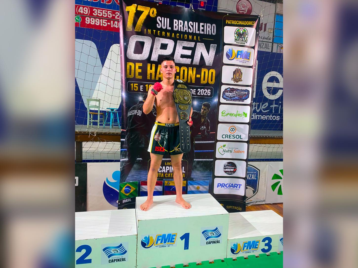 ATLETAS DE SÃO MIGUEL CONQUISTAM TRÊS MEDALHAS DE OURO EM COMPETIÇÕES DE ARTES MARCIAIS
