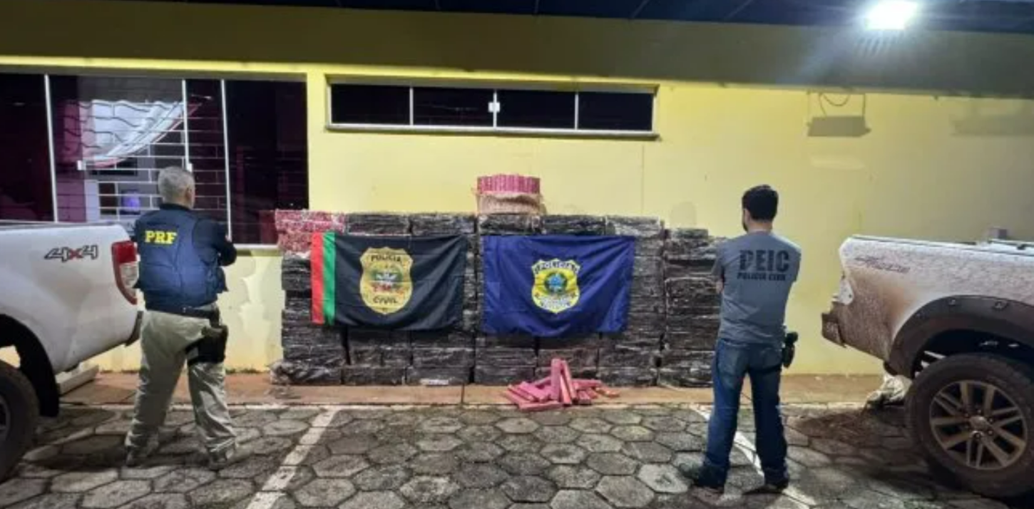 CAMINHONETE COM PLACAS DE MISSAL É APREENDIDA COM 1,45 TONELADA DE MACONHA NO OESTE DE SC
