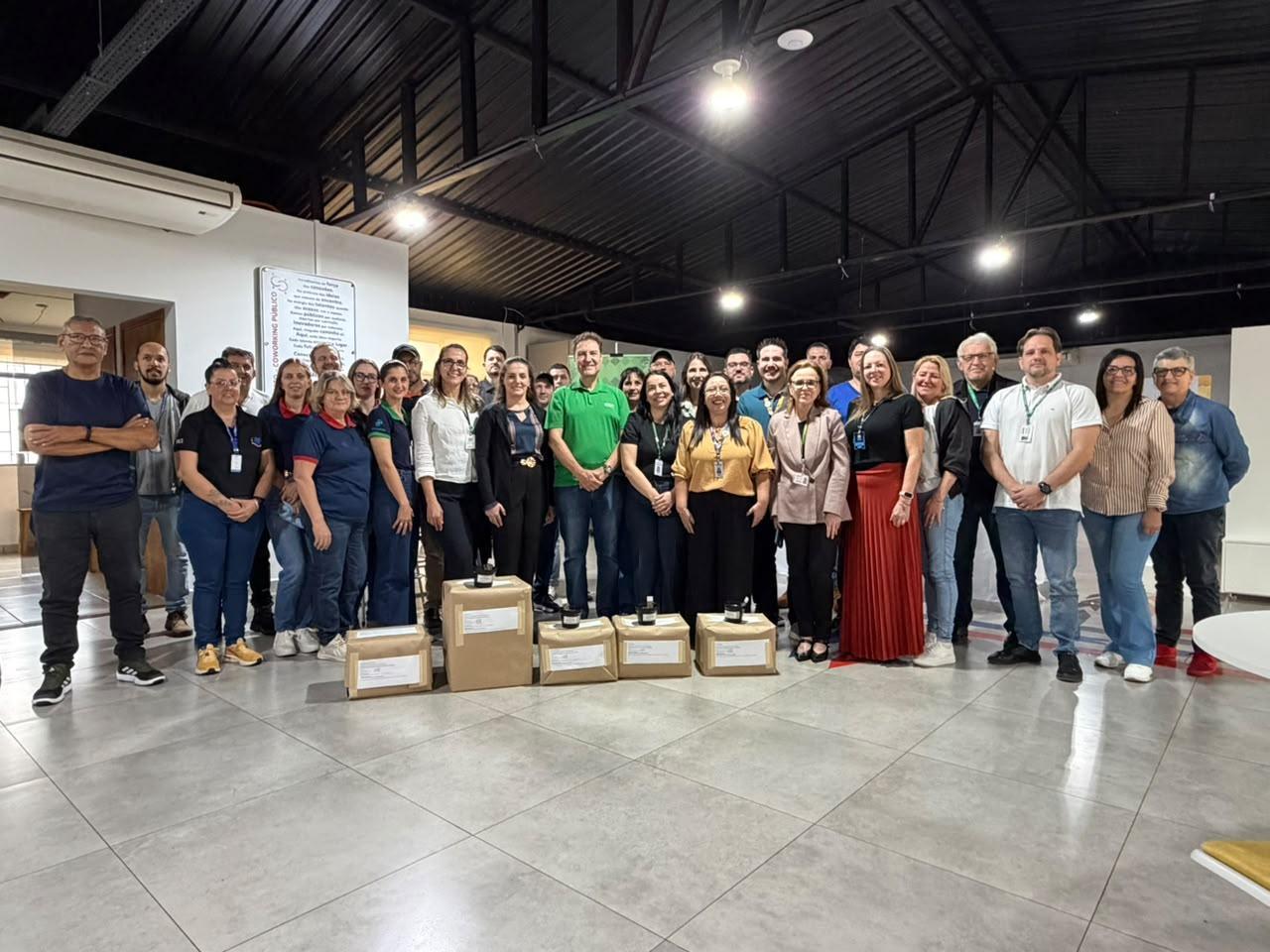 ITAIPULÂNDIA RECEBE MATERIAIS PARA IMPLANTAÇÃO DE OVITRAMPAS NO COMBATE AO AEDES AEGYPTI