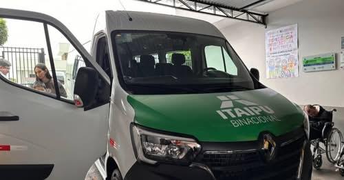 PESTALOZZI DE SÃO MIGUEL DO IGUAÇU RECEBE VAN DE R$ 332 MIL DOADA PELA ITAIPU