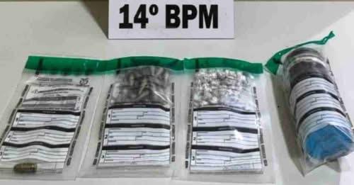 PM APREENDE COCAÍNA, CRACK E MUNIÇÃO DURANTE AÇÃO CONTRA O TRÁFICO EM MEDIANEIRA