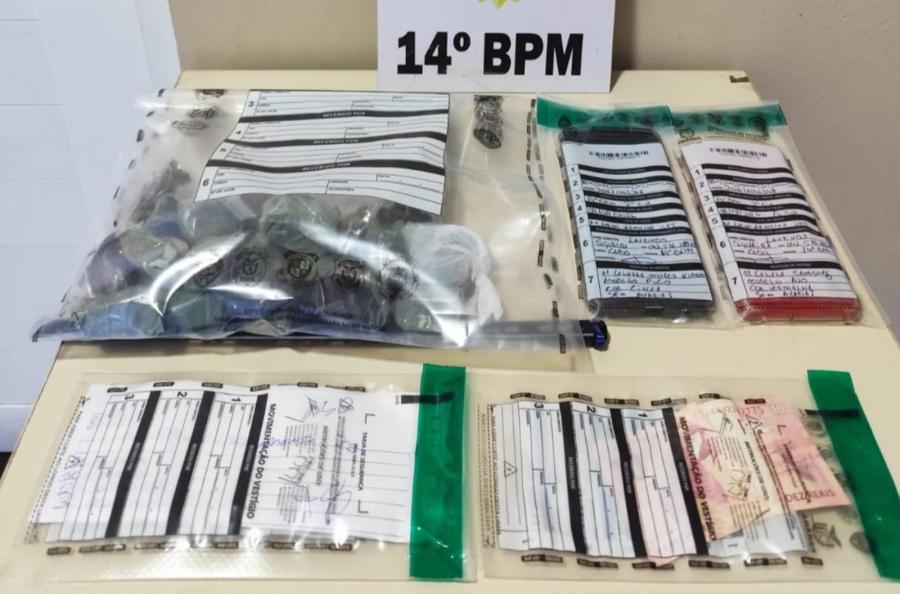ROTAM PRENDE HOMEM POR TRÁFICO DE DROGAS E APREENDE MACONHA E SKUNK EM MEDIANEIRA