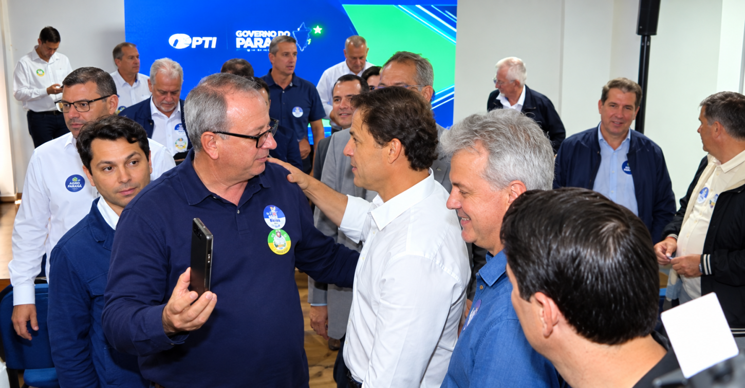 RATINHO JR. E SANDRO ALEX SE REÚNEM COM 53 PREFEITOS
