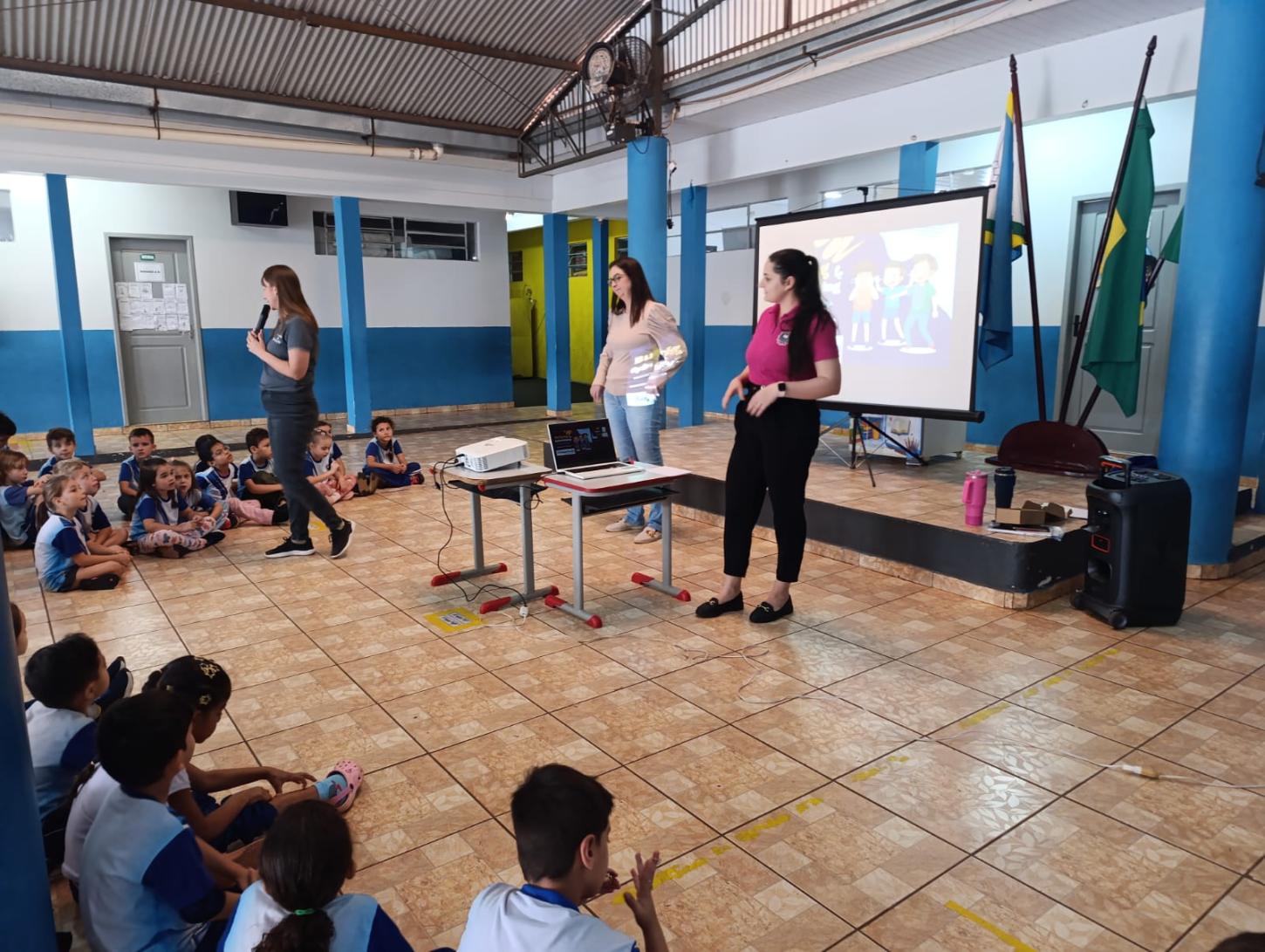 EEAP PROMOVE PALESTRAS SOBRE BULLYING E CYBERBULLYING NAS ESCOLAS DE ITAIPULÂNDIA