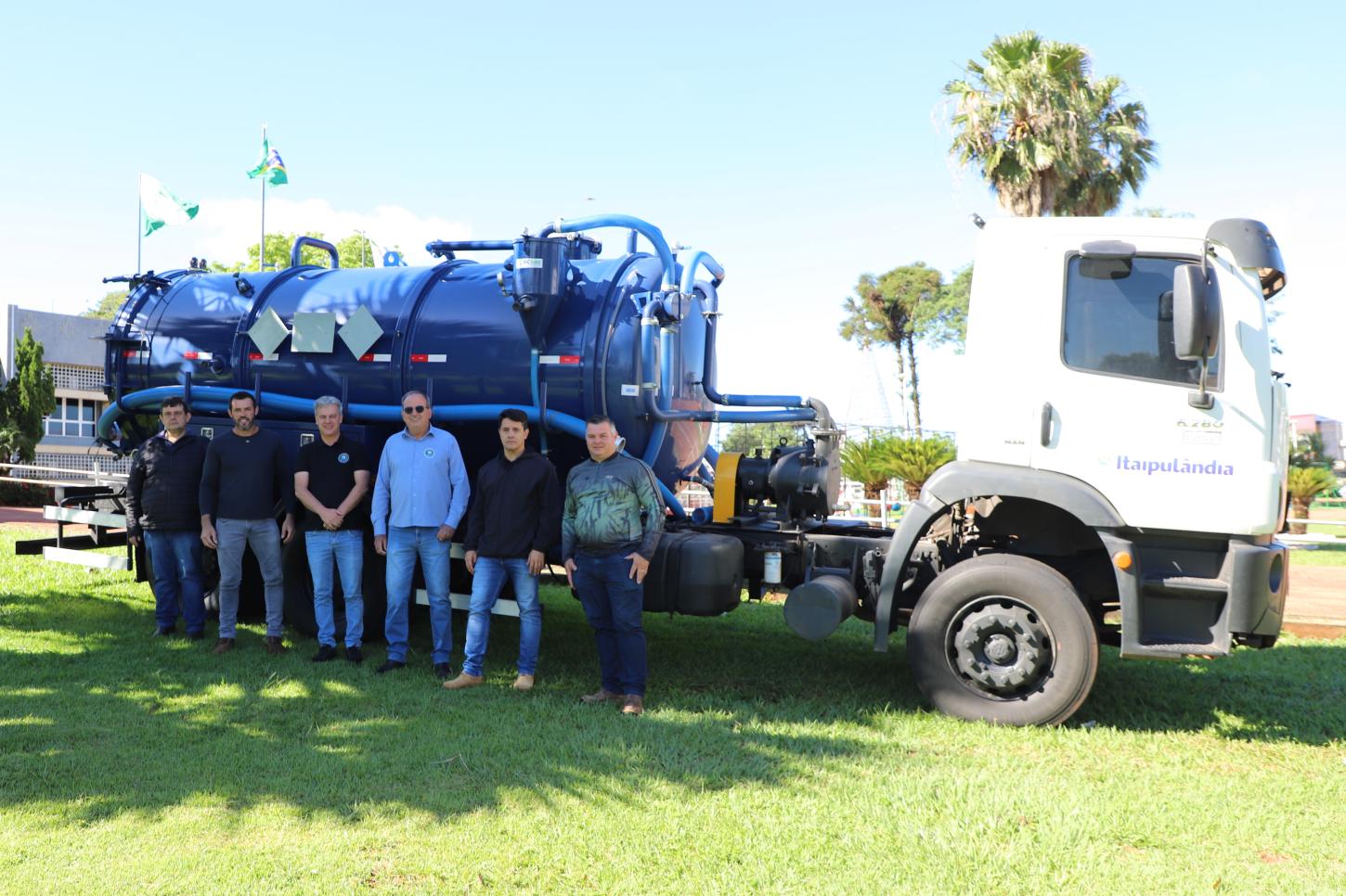 ITAIPULÂNDIA ADQUIRE DOIS NOVOS TANQUES DISTRIBUIDORES PARA ATENDER PRODUTORES RURAIS