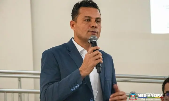14ª CONFERÊNCIA MUNICIPAL DE SAÚDE REÚNE COMUNIDADE PARA DEBATER MELHORIAS NO SUS EM MEDIANEIRA