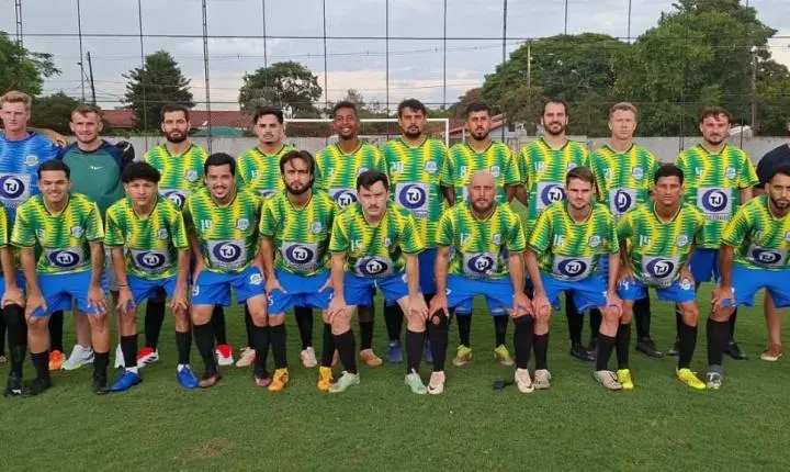 A EQUIPE DO SETE DE SETEMBRO DE ITAIPULÂNDIA EMPATA COM FLAMENGO DE FOZ NA COPA OESTE DE FUTEBOL DE CAMPO