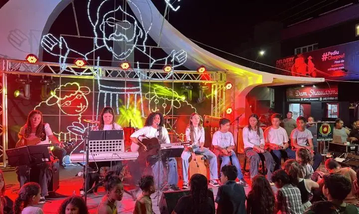 ABERTURA DA PROGRAMAÇÃO DE PÁSCOA REÚNE FAMÍLIAS EM MATELÂNDIA