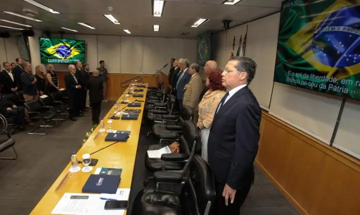 ABNT LANÇA UNIABNT EM PARCERIA COM A UDC