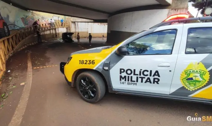 ACIDENTE NA BR-277 EM SÃO MIGUEL DO IGUAÇU DEIXA DUAS PESSOAS FERIDAS APÓS VEÍCULO CAIR EM TÚNEL