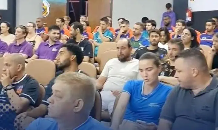 AFI UNIGUAÇU ITAIPULÂNDIA FUTSAL É APRESENTADA OFICIALMENTE À COMUNIDADE