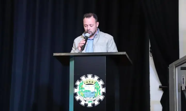 ALUNOS DA EDUCAÇÃO EM TEMPO INTEGRAL CONQUISTAM GRADUAÇÃO EM MUAYTHAI EM ITAIPULÂNDIA
