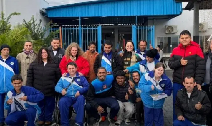 ALUNOS DA ESCOLA MULTI-EDUCAR ENCERRAM PROJETO “FUTSAL PARA TODOS” COM PALESTRA DE ATLETA PROFISSIONAL EM ITAIPULÂNDIA