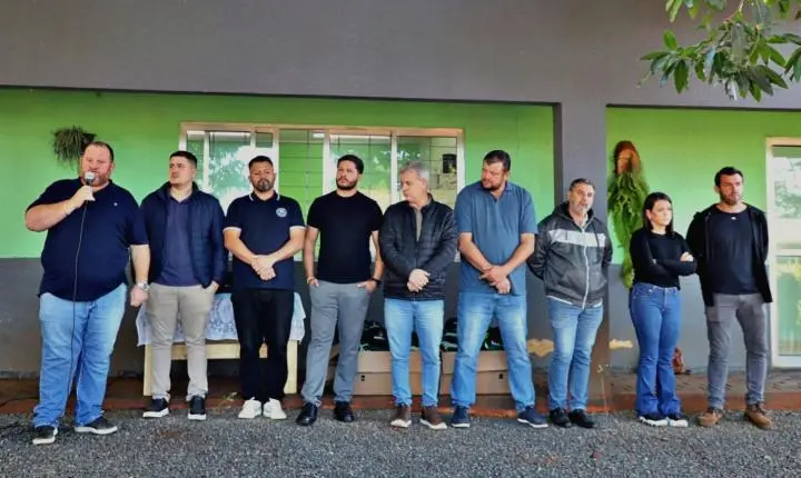 ASSOREMI RECEBE NOVOS UNIFORMES EM AÇÃO DA SEMANA DO MEIO AMBIENTE EM ITAIPULÂNDIA