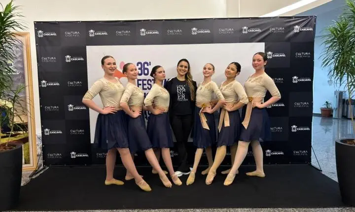 BALLET DE ITAIPULÂNDIA CONQUISTA TRÊS PREMIAÇÕES EM COMPETIÇÃO DE DANÇA