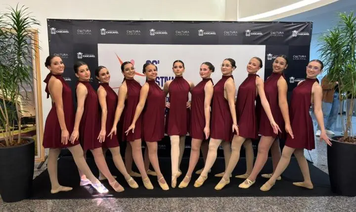 BALLET DE ITAIPULÂNDIA CONQUISTA TRÊS PREMIAÇÕES EM COMPETIÇÃO DE DANÇA